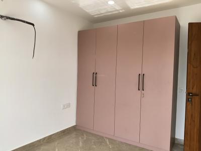 Bedroom Image of 2700 Sq.ft 4 BHK Builder Floor for sale in Ansal Versalia, Sector 67 Gurgaon for Rs. 31000000