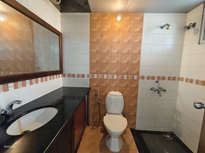 Bathroom Image of 1927 Sq.ft 3 BHK Apartment / Flat for sale in Mather Ivory Heights, Panampilly Nagar Kochi for Rs. 16500000