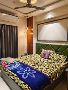 Bedroom Image of 850 Sq.ft 1 BHK Apartment / Flat for rent in RRG HR Evernest, Ghuma Ahmedabad for Rs. 30000