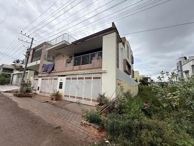 Image of 2400 Sq.ft 4 BHK Independent House for rent in Bogadi, Mysore for Rs. 75000