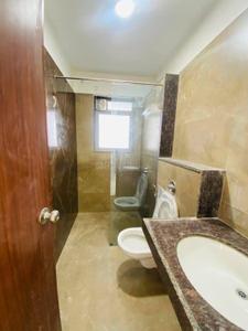 Bathroom Image of 820 Sq.ft 1 BHK Apartment / Flat for rent in Amanora Ascent Towers, Hadapsar Pune for Rs. 30000