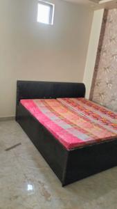 royal garden col Bedroom 2