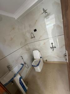 Bathroom Image of 980 Sq.ft 3 BHK Apartment / Flat for rent in Chhattarpur New Delhi for Rs. 30000