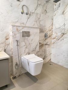 Common Bathroom Image of 2300 Sq.ft 4 BHK Builder Floor for sale in Sector 40 Gurgaon for Rs. 36500000