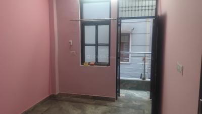 Bedroom Image of 1000 Sq.ft 3 BHK Builder Floor for rent in Harit Vihar RWA, Burari New Delhi for Rs. 10000