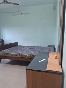 Bedroom Image of 1950 Sq.ft 4 BHK Apartment / Flat for rent in Chinar Park Kolkata for Rs. 40000