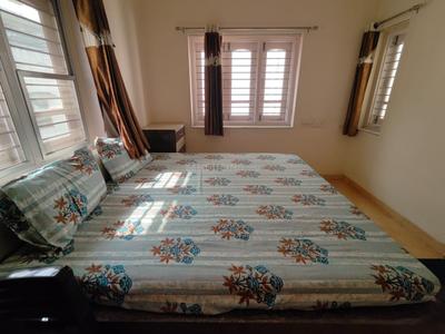 Bedroom Image of 3150 Sq.ft 3 BHK Villa for sale in Satellite Ahmedabad for Rs. 52500000