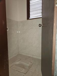 Common Bathroom Two Image of 650 Sq.ft 1 BHK Apartment / Flat for sale in Dreams Lynnea A B Wings, Wagholi Pune for Rs. 3550000