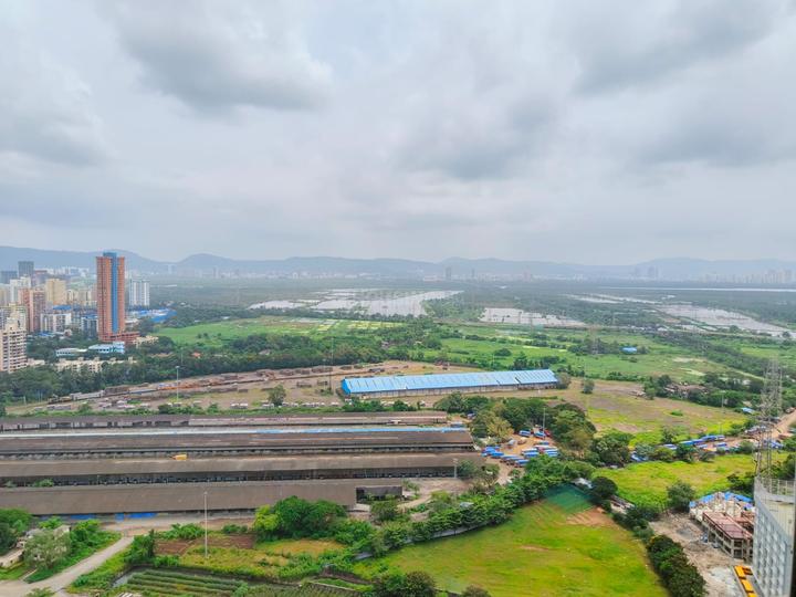 Wadhwa Atmosphere O2 Main Image 1
