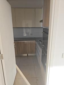 Kitchen Image of 1550 Sq.ft 3 BHK Apartment / Flat for rent in DLF The Primus, Sector 82A Gurgaon for Rs. 56000