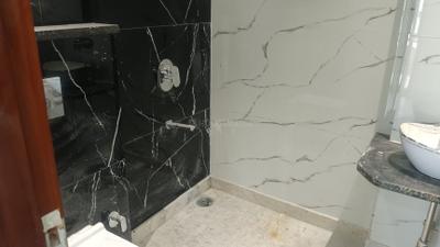 Image of 1100 Sq.ft 3 BHK Independent House for rent in Shalimar Bagh, New Delhi for Rs. 40000