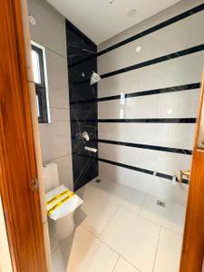 Bathroom Image of 1125 Sq.ft 3 BHK Apartment / Flat for sale in Kharar Mohali for Rs. 6350000