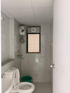 Common Bathroom Image of 819 Sq.ft 2 BHK Apartment / Flat for rent in Runwal Gardens Phase 3 Bldg No 24 To 26, Dombivli East Thane for Rs. 16000