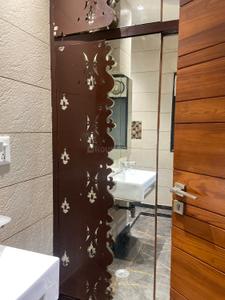 Bathroom Image of 750 Sq.ft 2 BHK Builder Floor for rent in Sector 3 Rohini New Delhi for Rs. 22000