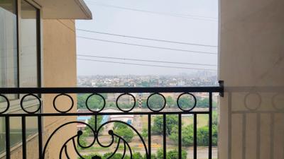 Image of 910 Sq.ft 2.5 BHK Apartment / Flat for rent in Prateek Grand City, Siddharth Vihar, Ghaziabad for Rs. 25800