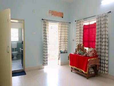Bedroom Image of 1320 Sq.ft 2 BHK Builder Floor for sale in Jadavpur Kolkata for Rs. 7500000