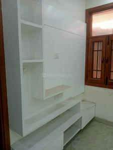 Bedroom Image of 950 Sq.ft 3 BHK Builder Floor for sale in Shalimar Bagh New Delhi for Rs. 16000000