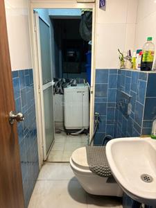 Bathroom Image of 580 Sq.ft 1 BHK Apartment / Flat for sale in Lodha Amara, Kolshet Thane for Rs. 7100000
