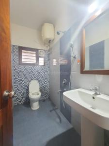 Bathroom Image of 700 Sq.ft 1 BHK Builder Floor for rent in HSR Layout Bengaluru for Rs. 35000