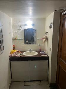 Bathroom Image of 3500 Sq.ft 9 BHK Independent House for sale in Sector 40 Gurgaon for Rs. 65000000