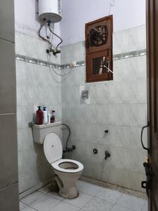 Bathroom Image of 2300 Sq.ft 3 BHK Builder Floor for rent in Sector 30 Faridabad for Rs. 25000