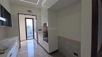 Kitchen Image of 3222 Sq.ft 4 BHK Builder Floor for sale in Sector 102 Gurgaon for Rs. 50000000