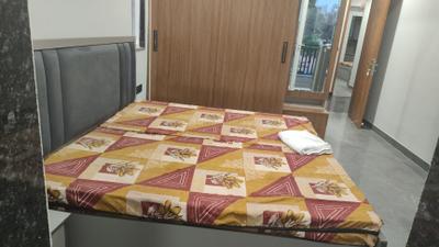 Bedroom Image of 1200 Sq.ft 1 RK Builder Floor for rent in Sector 46 Gurgaon for Rs. 25000