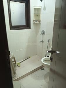 Bathroom Image of 1935 Sq.ft 3 BHK Builder Floor for sale in Sector 43 Gurgaon for Rs. 22000000
