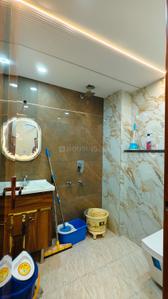 Bathroom Image of 720 Sq.ft 2 BHK Builder Floor for rent in Mansa Ram Park New Delhi for Rs. 30000