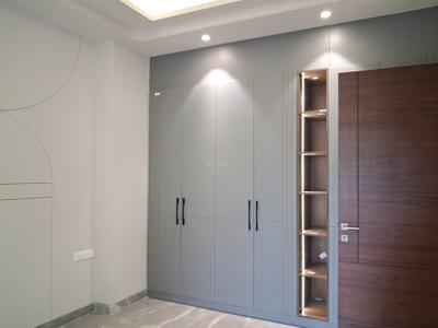 Bedroom Image of 1800 Sq.ft 3 BHK Builder Floor for sale in Paschim Vihar New Delhi for Rs. 36000000