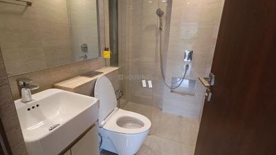 Image of 850 Sq.ft 2 BHK Apartment / Flat for sale in Hiranandani Castle Rock, Powai, Mumbai for Rs. 39000000