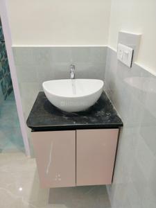 Bathroom Image of 1700 Sq.ft 3 BHK Apartment / Flat for rent in Purvanchal PMO Apartments, Sector 62 Noida for Rs. 36000