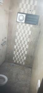 Bathroom Image of 720 Sq.ft 2 BHK Builder Floor for rent in Shalimar Bagh New Delhi for Rs. 28000