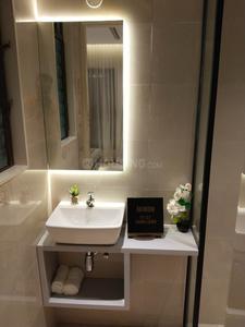 Bathroom Image of 800 Sq.ft 1 BHK Apartment / Flat for sale in Sheth Promont, Sion Mumbai for Rs. 16000000