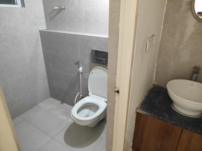 Bathroom Image of 1846 Sq.ft 3 BHK Apartment / Flat for rent in Alembic Samsara, Chhani Jakat Naka Vadodara for Rs. 22000