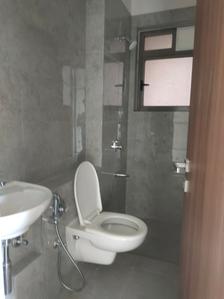Common Bathroom Image of 676 Sq.ft 2 BHK Apartment / Flat for sale in Sheth Auris Bliss, Malad West Mumbai for Rs. 21000000