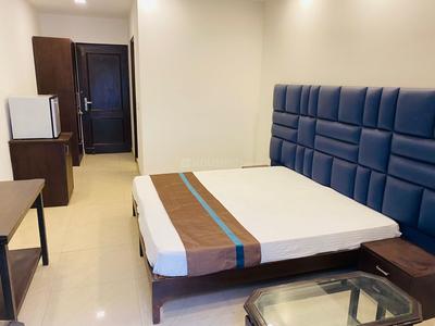 Bedroom Image of Urbanroomz Girls PG in Sector 46, Gurgaon