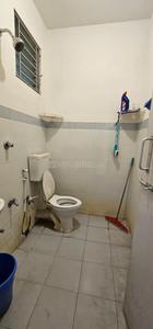 Bathroom Image of 480 Sq.ft 1 BHK Apartment / Flat for rent in Shapoorji Pallonji Houshing Complex, Rajarhat Kolkata for Rs. 16000