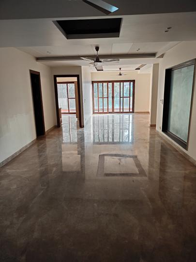 Sector 17 Main Image 1