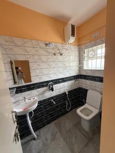 Bathroom Image of 800 Sq.ft 2 BHK Apartment / Flat for rent in Aduru Bengaluru for Rs. 20000