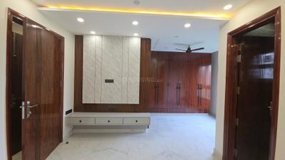 Bedroom Image of 900 Sq.ft 2 BHK Builder Floor for rent in Pitampura New Delhi for Rs. 40000