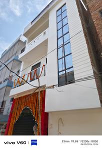 Image of 1600 Sq.ft 4 BHK Independent House for sale in Chitaipur, Varanasi for Rs. 8500001