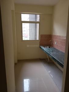 Kitchen Image of 750 Sq.ft 3 BHK Apartment / Flat for rent in Conscient Habitat Residences, Sector 78 Faridabad for Rs. 15000