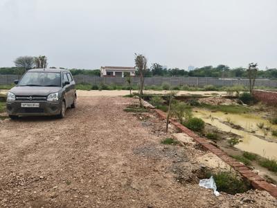Image of 2700 Sq.ft Residential Plot / Land for sale in Gulshan Botnia, Sector 144, Noida for Rs. 4500000