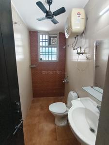 Bathroom Image of 1800 Sq.ft 3 BHK Independent House for rent in Palam Vihar Gurgaon for Rs. 35000