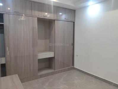 Bedroom Image of 1202 Sq.ft 3 BHK Builder Floor for rent in Preet Vihar New Delhi for Rs. 38000