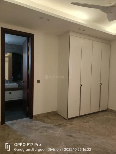 Sector 25, DLF Phase 2 Bedroom 1