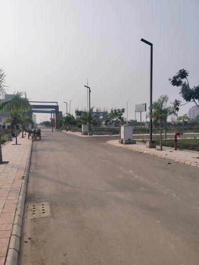 Skywhales Vienna Greens Main Image 1