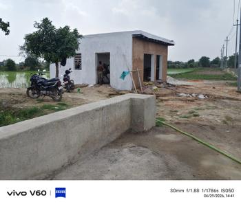 Image of 360 Sq.ft Residential Plot / Land for sale in Girdharpur, Greater Noida for Rs. 800000