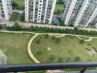 Balcony Image of 990 Sq.ft 2 BHK Apartment / Flat for sale in Maxblis White House, Sector 75 Noida for Rs. 12000000